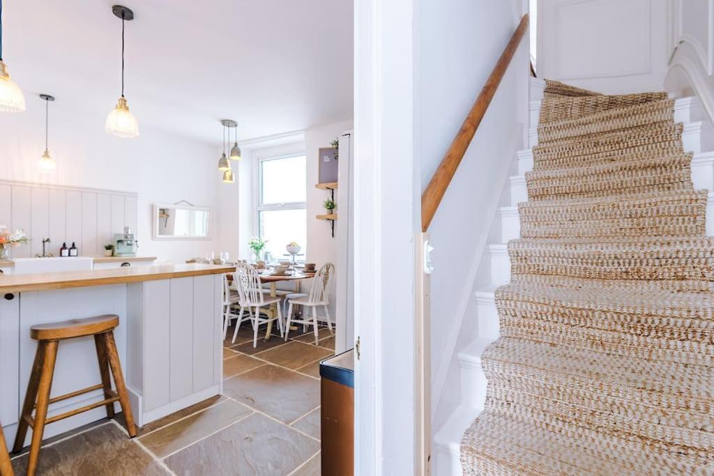 Rufloreo Dale - Homely And Central バクストン エクステリア 写真
