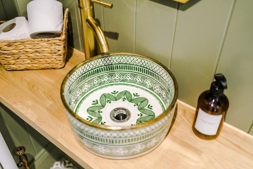 Rufloreo Dale - Homely And Central バクストン エクステリア 写真